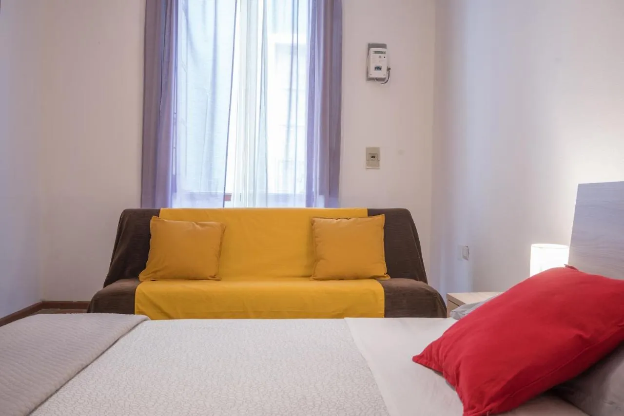 קליארי Appartamento Genovesi . Intero Apt . Wifi . Ac 0*,  איטליה